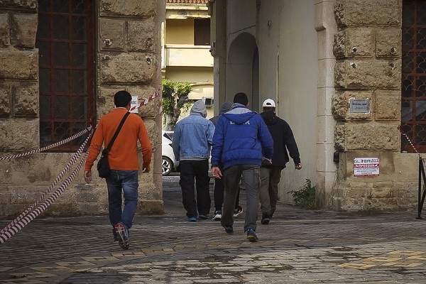 Νέα στοιχεία για τη βάρβαρη δολοφονία της Ελένης – Κατέθεσε η μητέρα του 21χρονου Ροδίτη