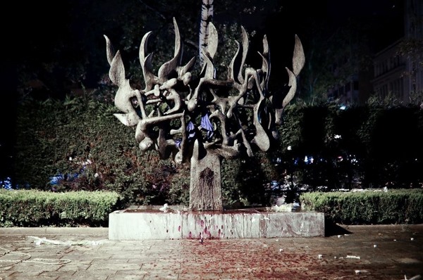 Η Ισραηλιτική Κοινότητα Θεσσαλονίκης καταδικάζει τη βεβήλωση του Μνημείου Ολοκαυτώματος