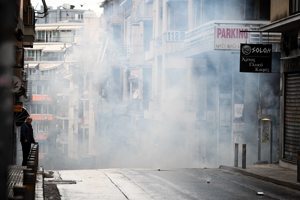 Μαχαίρωσαν άντρα 11 φορές – Του έκαψαν και τη μοτοσικλέτα