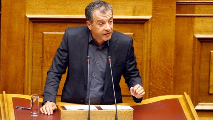 Βουλή – Με ειρωνική διάθεση απέναντι στον Θεοδωράκη: «Ποιο Ποτάμι;»(vids)