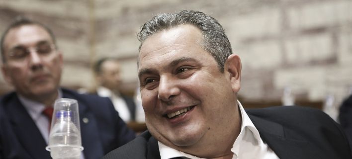 Φαρσοκωμωδία: Ο Καμμένος δεν διαγράφει τον Παπαχριστόπουλο κι εκτίθεται δημοσίως