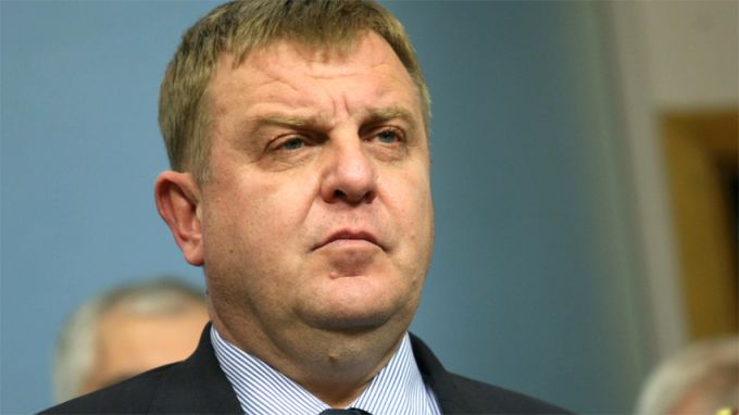 O Καρακατσάνοφ απειλεί τα Σκόπια με βέτο – “Τελειώνετε με την πλαστογραφία”