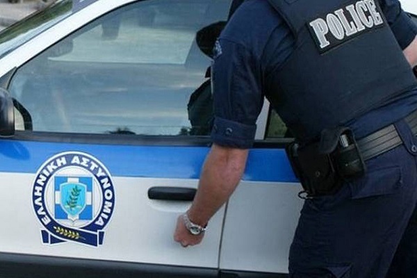 Νέα Ιωνία: Ένοπλη ληστεία σε κατάστημα τηλεφωνίας
