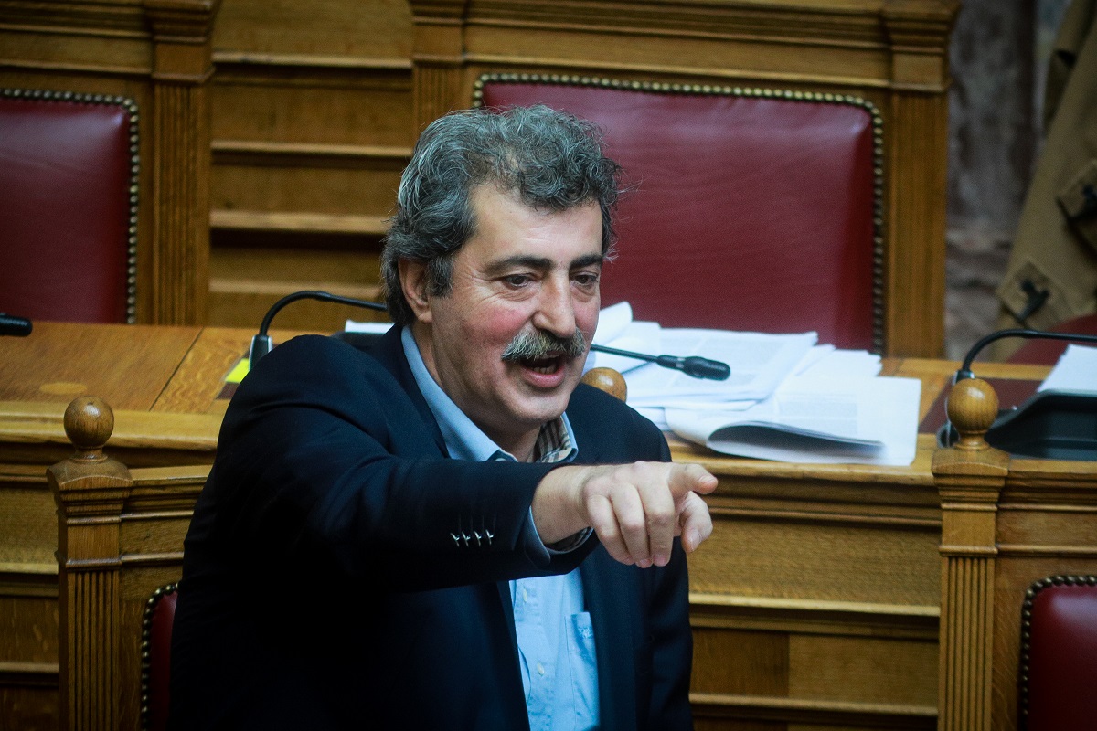 Ο Πολάκης, νευριάζει τον ΣΥΡΙΖΑ: Μετά την Εφημερίδα των Συντακτών, σειρά έχει η Αυγή