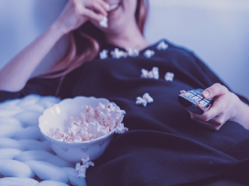 Netflix – Έρευνα: Τελικά προτιμάμε να πληρώνουμε για ταινίες και μουσική… παρά για έγκυρες ειδήσεις
