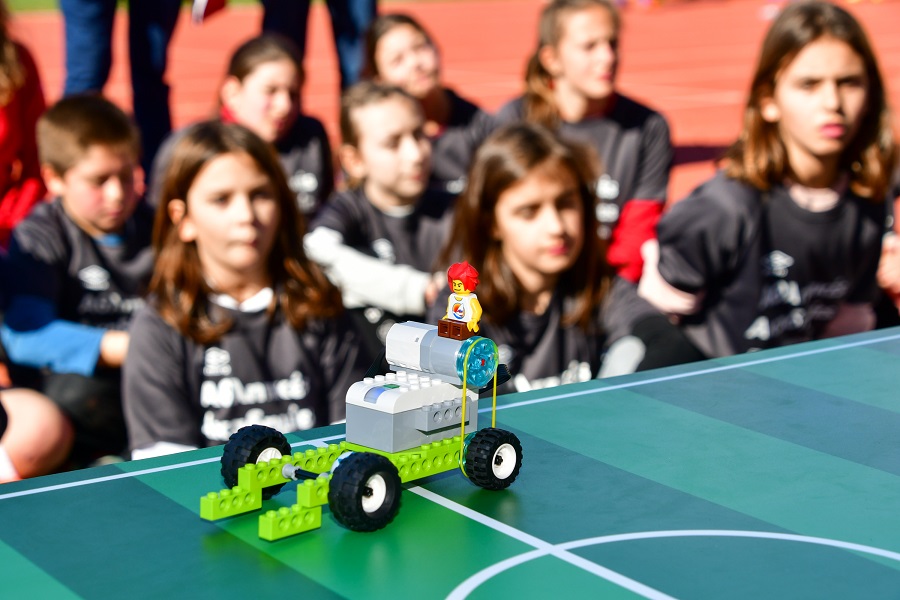 Αθλητικές Ακαδημίες ΟΠΑΠ: Τα παιδιά «σκοράρουν» στη ρομποτική 