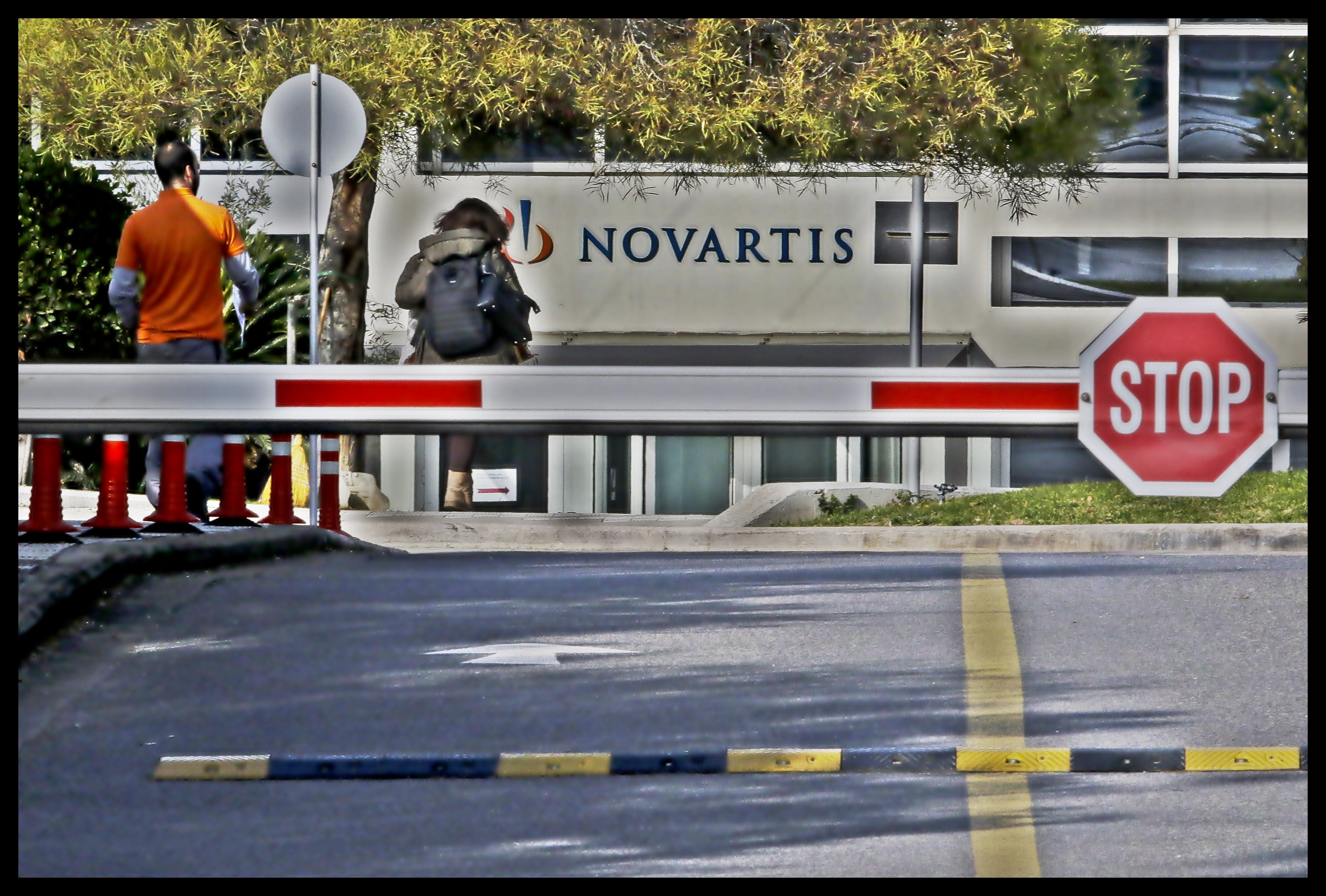 Novartis: Θύελλα αντιδράσεων από τα κόμματα – Για ενοχή μιλά το Μαξίμου