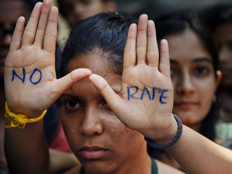 Ινδία: Αυτοπυρπολήθηκε γυναίκα που έπεσε θύμα ομαδικού βιασμού