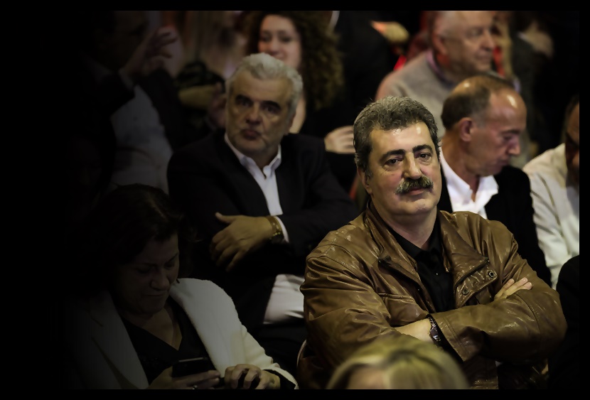 Πολάκης – Κυμπουρόπουλος: Επίθεση στα ΜΜΕ όταν δημοσιογράφος τον ρώτησε αν ζητά συγγνώμη (vid)