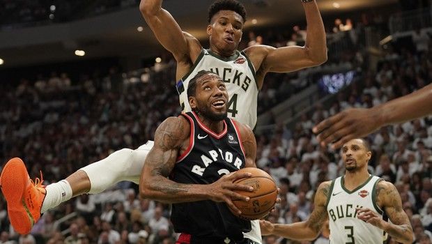 Bucks vs Raptors: Με σούπερ Λόπεζ και Αντετοκούνμπο έκαναν το 1-0 στη σειρά τα «ελάφια»