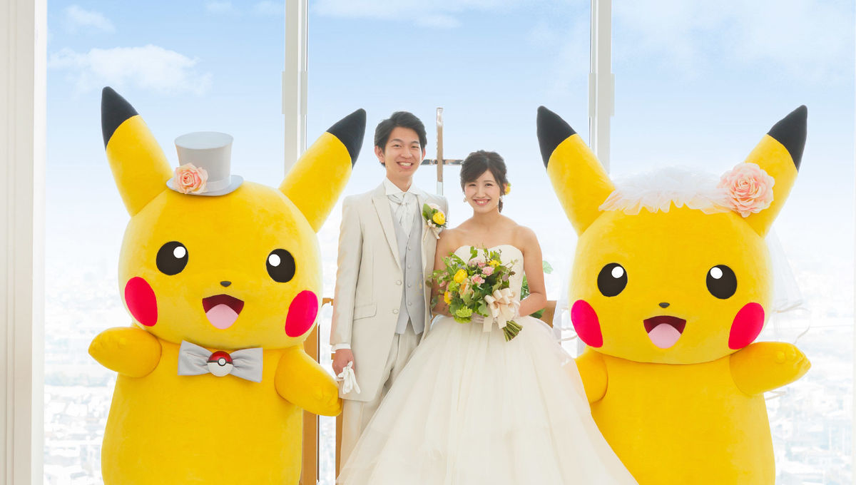 Ιαπωνία: Νεαρά ζευγάρια παντρεύονται σε τελετές Pokemon… με συντροφιά τον Pikachu!