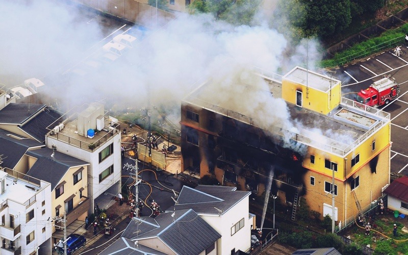 Ιαπωνία – φωτιά: Τραγωδία σε στούντιο κινουμένων σχεδίων – “Θα πεθάνετε”, είπε ο δράστης