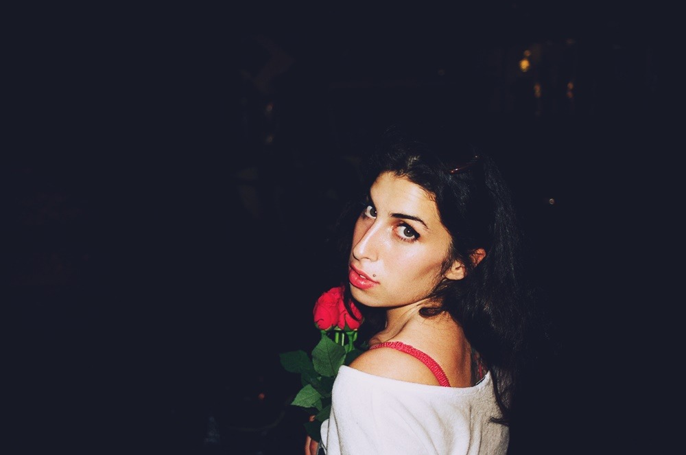 Amy Winehouse – θάνατος: Πέρασαν 8 χρόνια από τον ξαφνικό χαμό της τραγουδίστριας