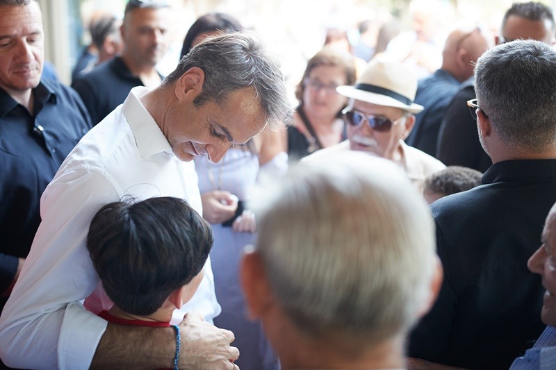Εκλογές 2019: Ο Guardian πλέκει το εγκώμιο του Μητσοτάκη – “Σήκωσε τα μανίκια και άκουσε τον μέσο Έλληνα”
