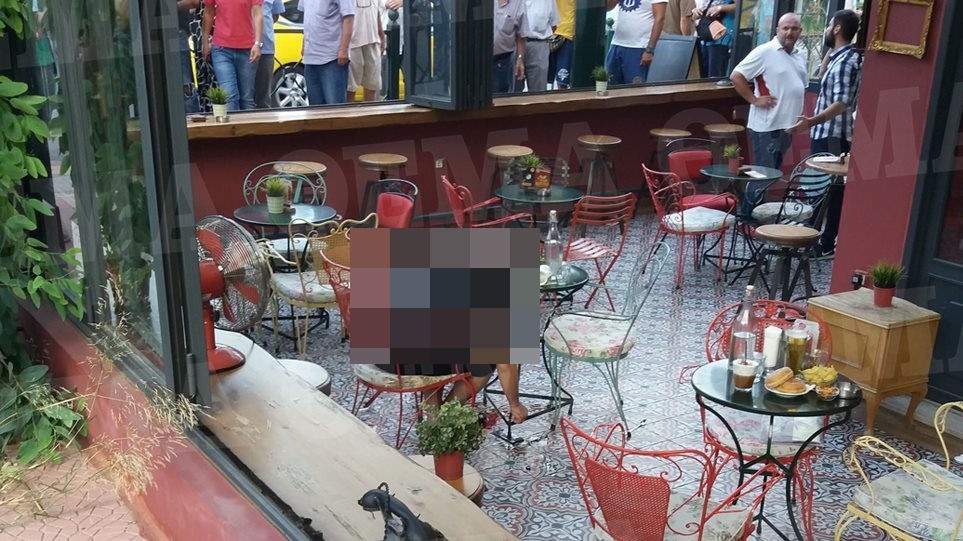 Μάνος Παπαγιάννης: Μαφιόζικη δολοφονία στο μαγαζί του στο Περιστέρι (pics – vids)