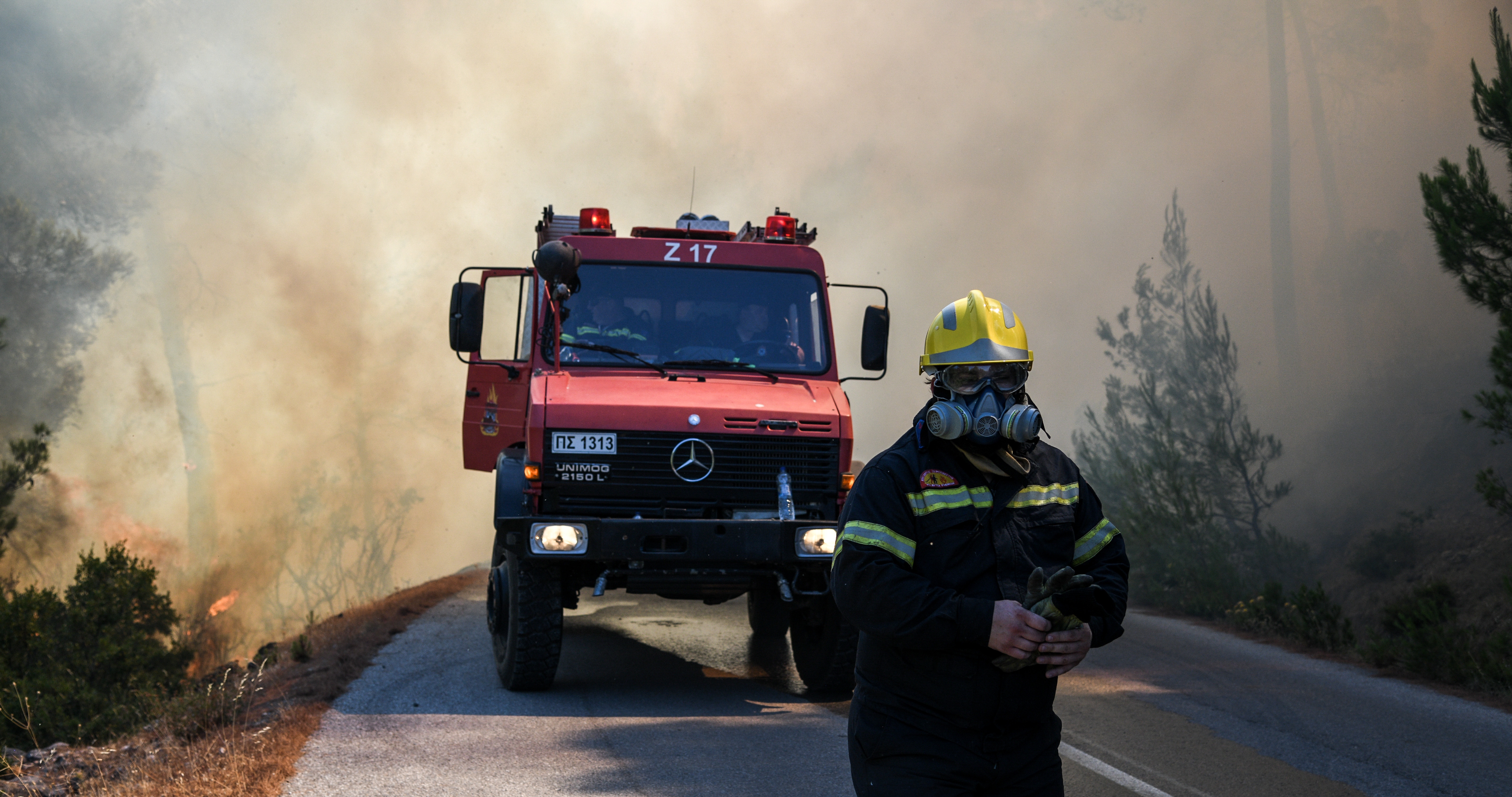 Φωτιά Εύβοια: Εκκενώθηκαν τρία χωριά – Εξετάζουν το ενδεχόμενο εμπρησμού