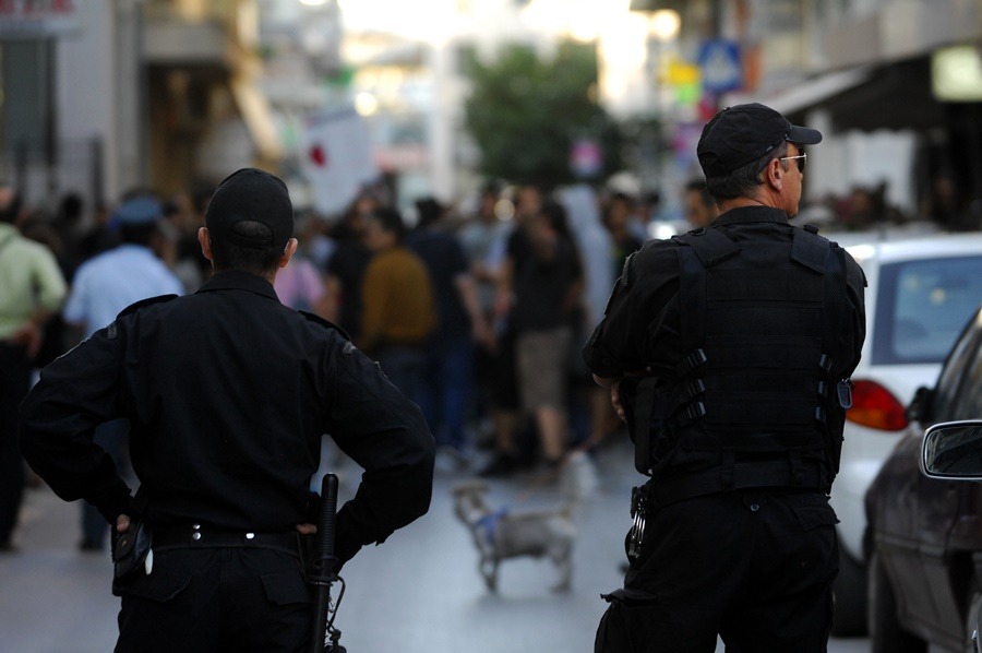 Έλεγχοι κορονοϊός: «Πιάστηκαν» καταστήματα να μην τηρούν τα μέτρα