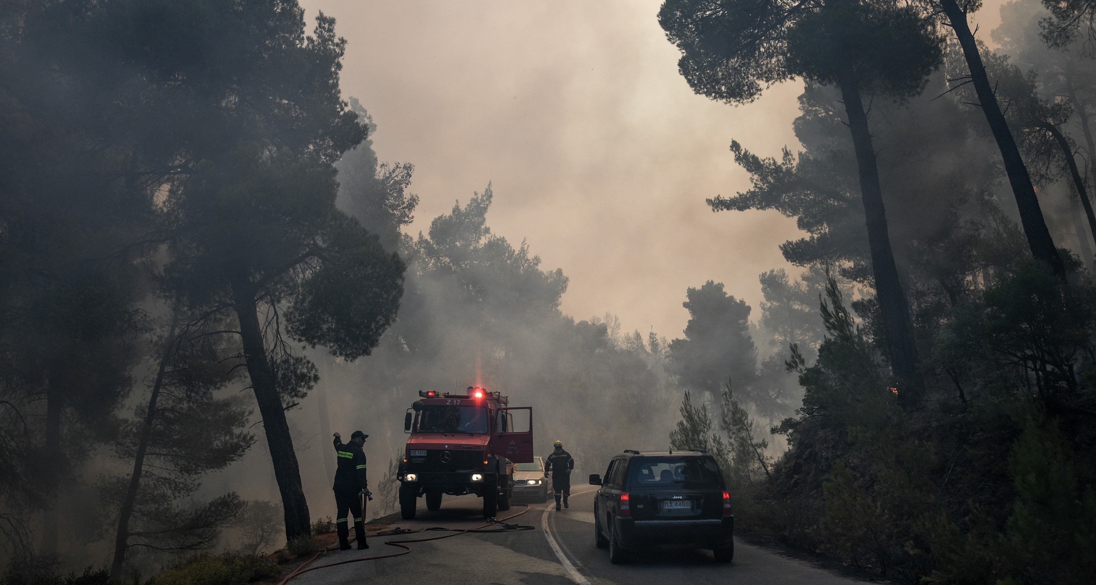 Φωτιά τώρα: Εκτός ελέγχου η φωτιά στην Εύβοια – Καίγεται το δάσος Natura