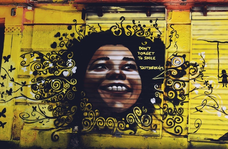 Γκράφιτι Αθήνα: Οδοιπορικό του Associated Press – “Μουτζουρωμένη πόλη, αδιαφορούν οι Αρχές”