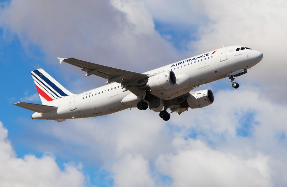 Air France αναγκαστική προσγείωση: Αεροπλάνο εξέπεμψε σήμα κινδύνου
