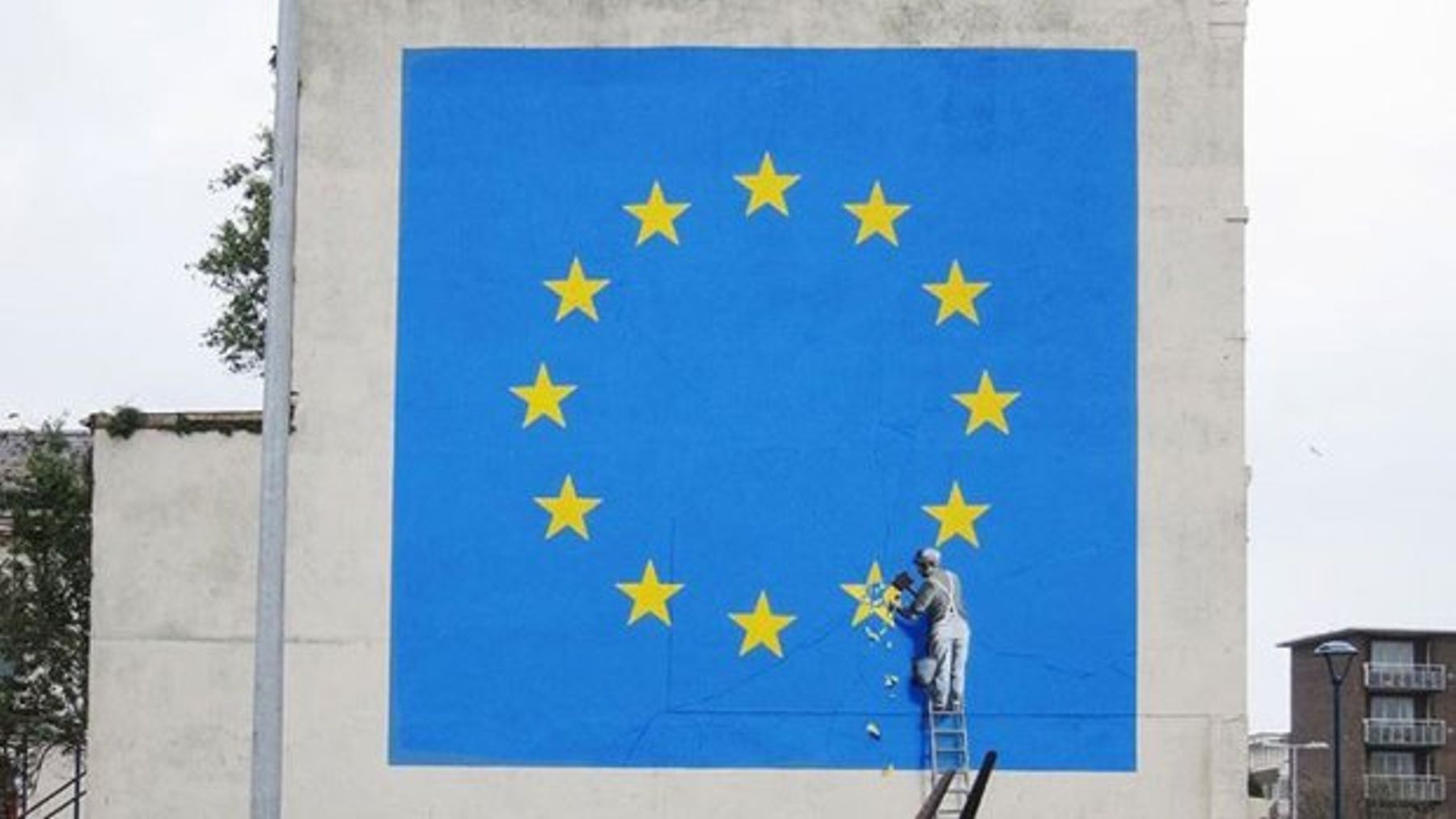 Banksy: Άφαντο το έργο του για το Brexit