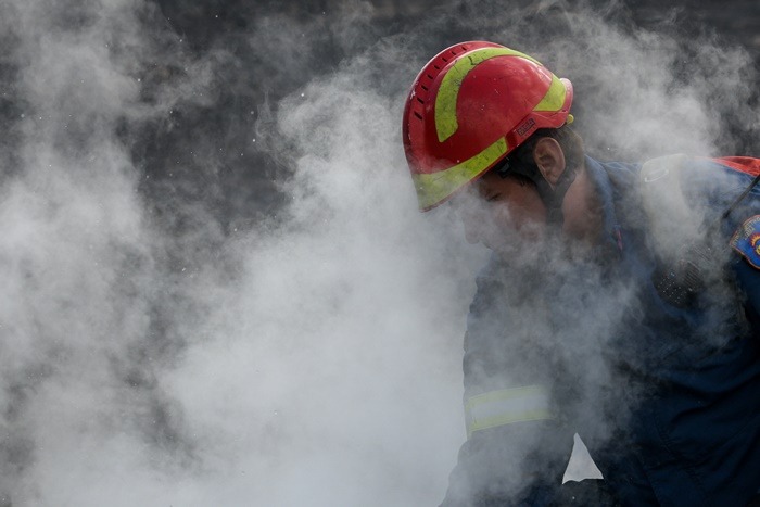 Φωτιά τώρα Ανδρίτσαινα: Νεκρός άντρας που συμμετείχε στην κατάσβεση