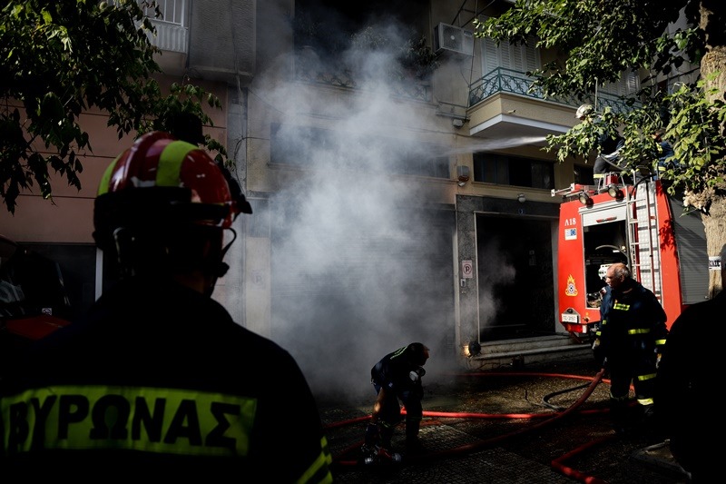 Φωτιά σε σπίτι: Τραγωδία στη Γλυφάδα, νεκρή 65χρονη