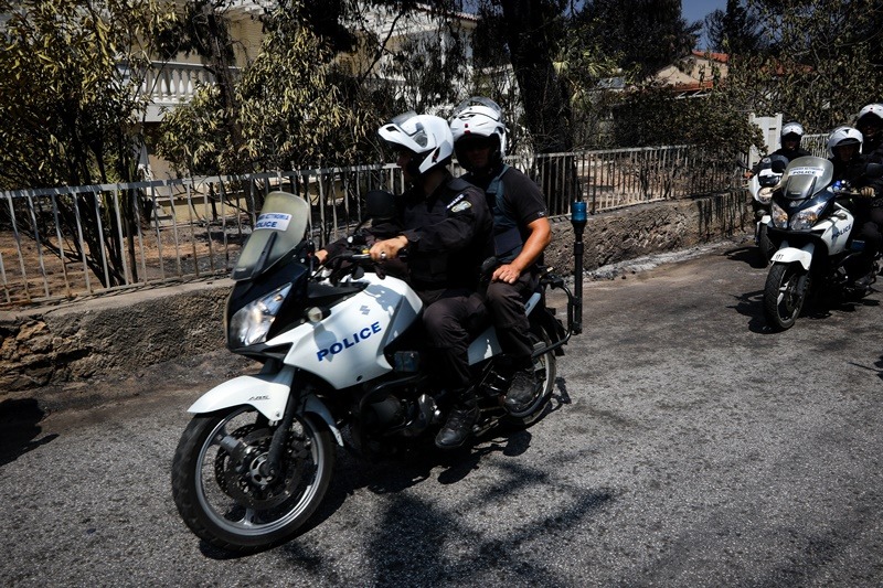 Ενέδρα σε τράπεζες: Επεισοδιακή σύλληψη μοτοσικλετιστή – Παρακολουθούσε γυναίκες