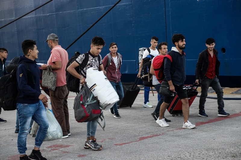Πρόσφυγες και μετανάστες στην Ελλάδα:Τρία φουσκωτά μέσα σε λίγες ώρες σε Φαρμακονήσι και Σάμο