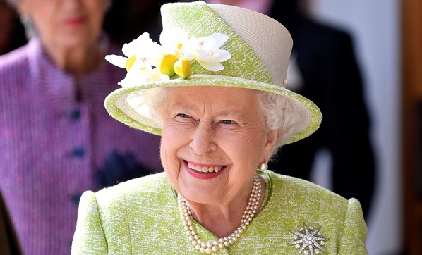 Βασίλισσα Ελισάβετ γλυπτά: Η απάντησή της για την επιστροφή τους