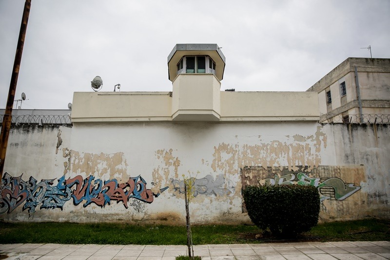 Φυλακές Κορυδαλλού έφοδος: Αυτοσχέδια μαχαίρια, σουβλιά και ναρκωτικά
