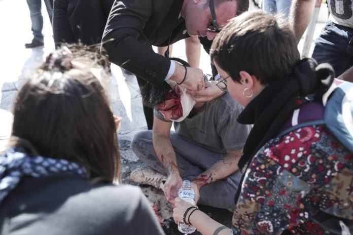 Επεισόδια φοιτητικό συλλαλητήριο: ΜέΡΑ25 κατά κυβέρνησης για τον τραυματισμό του φοιτητή