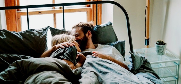 Ξεκούραστος ύπνος: 4 μυστικά για να κοιμάσαι καλύτερα