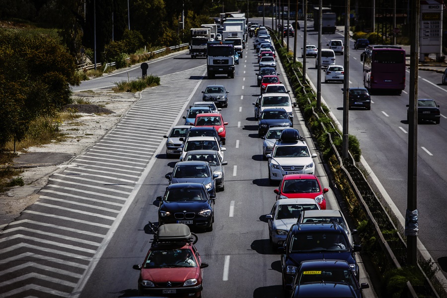 Εθνική Αθηνών – Κορίνθου κίνηση: Ο Γηρυόνης προκαλεί ουρές οχημάτων – Εγκλωβισμένοι οι οδηγοί