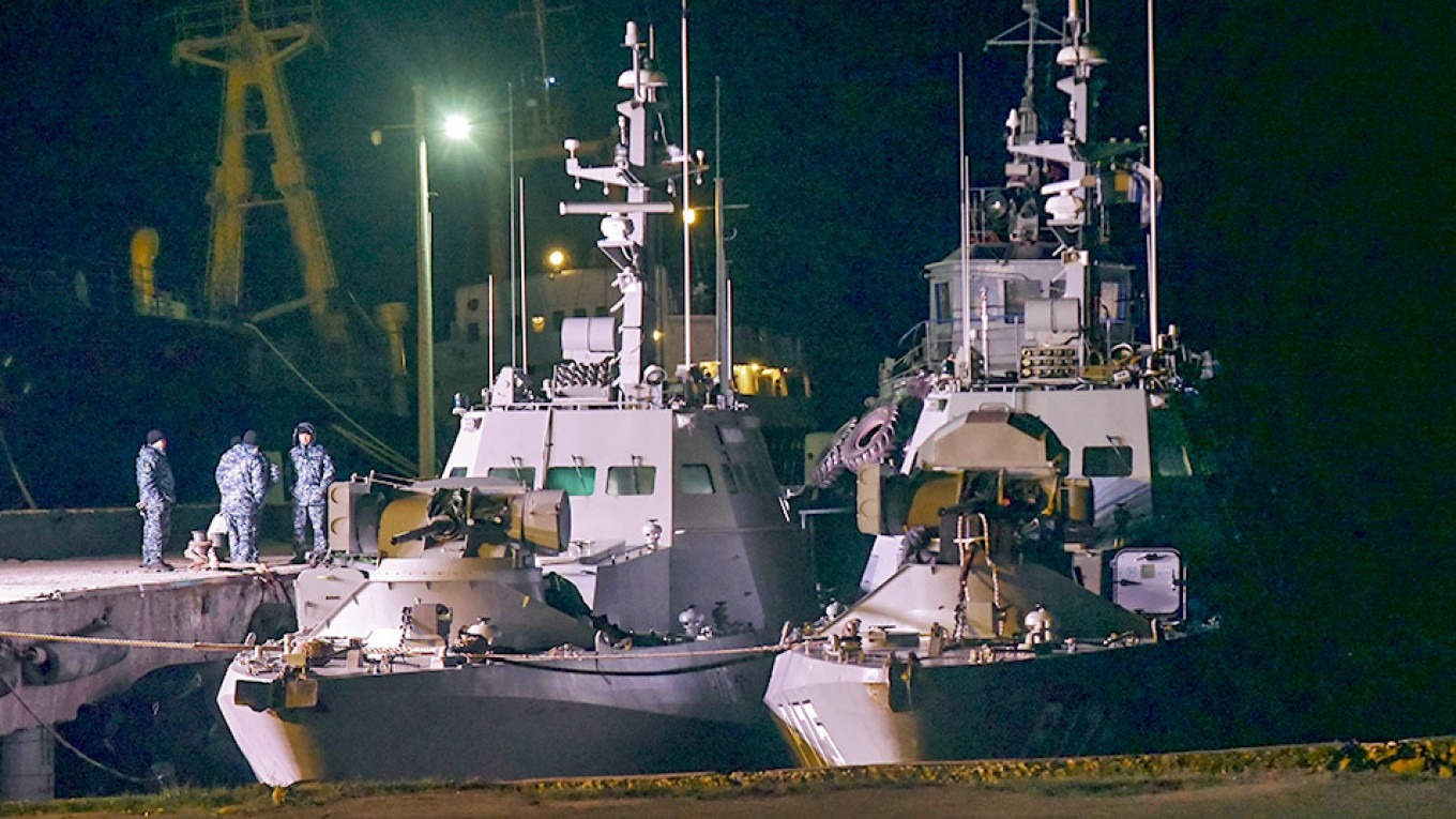 Ρωσία: Επέστρεψε τρία κατασχεμένα πλοία στην Ουκρανία