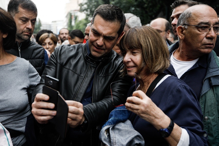 Τσίπρας Πολυτεχνείο: Ο πρόεδρος του ΣΥΡΙΖΑ είδε την πορεία ως “αντικυβερνητική”