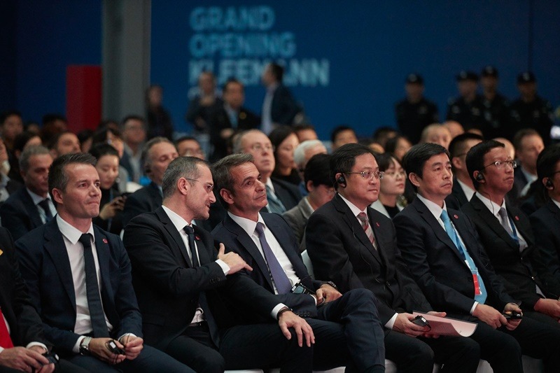 Μητσοτάκης Cosco: Στην Κίνα ο πρωθυπουργός, έτοιμος να “φέρει” επενδύσεις
