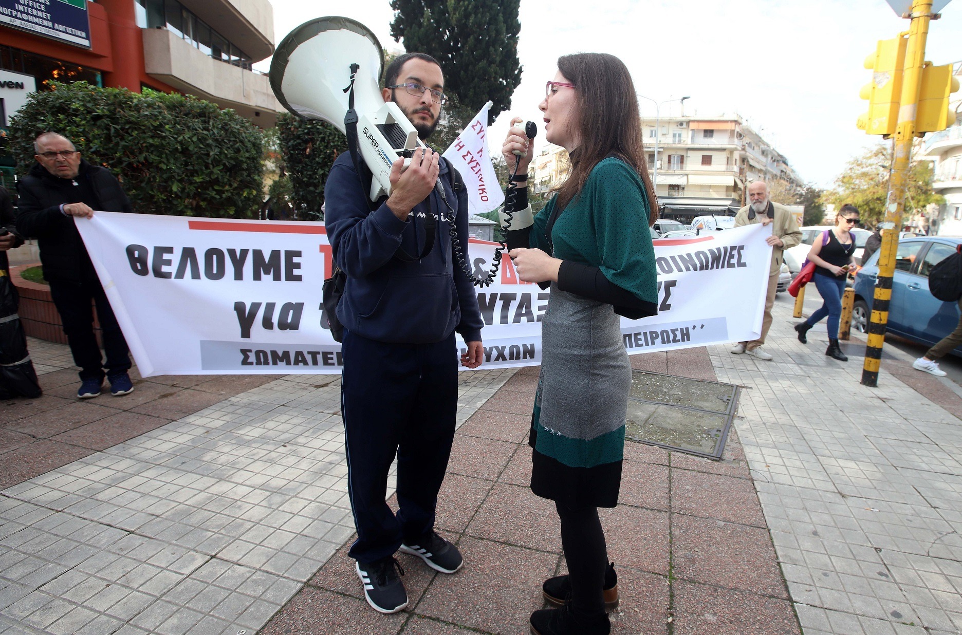 Πορεία κέντρο τώρα: Φοιτητές πραγματοποιούν πορεία στην Αθήνα