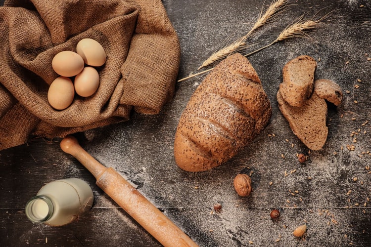 Μπαγιάτικο ψωμί συνταγές: Δες τι μπορείς να το κάνεις