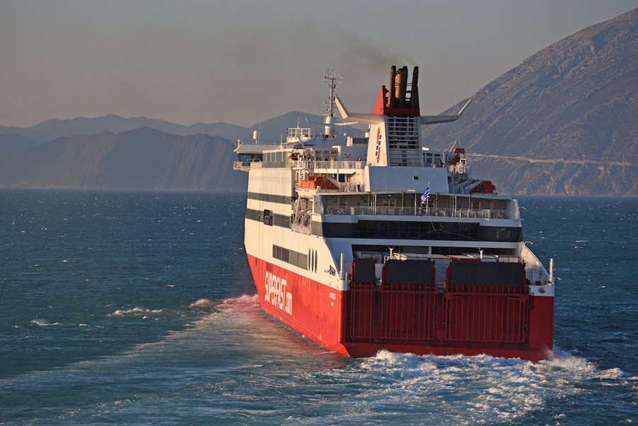 Superfast XI βλάβη: Περιπέτεια για τους επιβάτες του πλοίου που υπέστη μπλακ άουτ