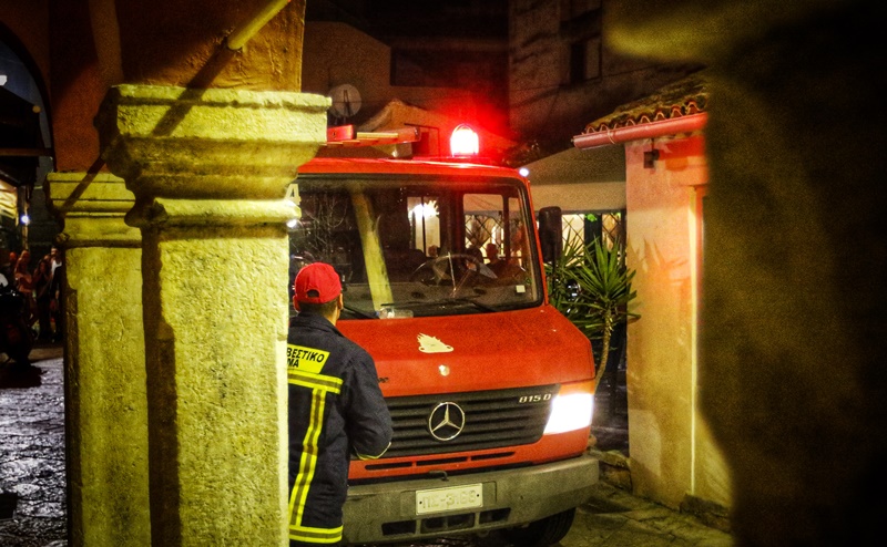 Φωτιά Κέρκυρα: Πυρκαγιά ξέσπασε σε μονοκατοικία – Η διάσωση των ενοίκων