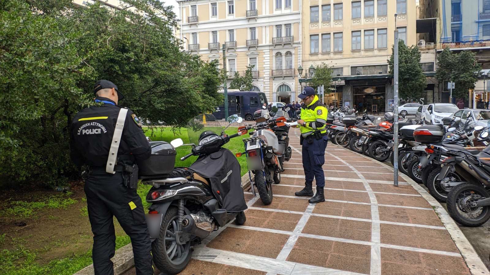 Τροχαία – έλεγχοι: Εξόρμηση για παράνομη στάθμευση