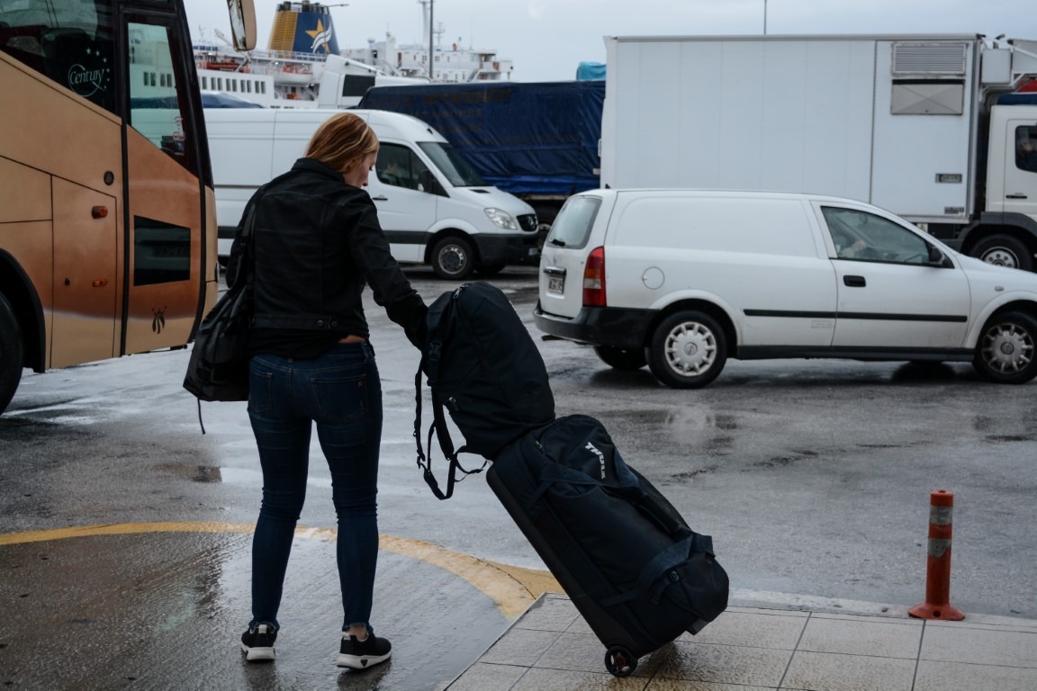 Άρση απαγορευτικό απόπλου 31/12: «Ανοίγουν» τα δρομολόγια από Πειραιά και Ραφήνα