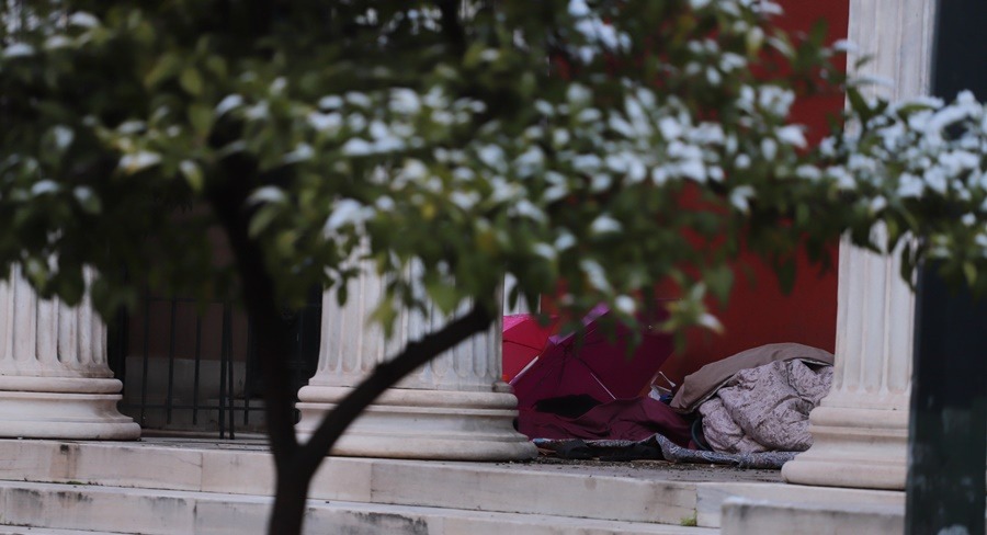 Προστασία αστέγων: Έκτακτα μέτρα από τον Δήμο Αθηναίων