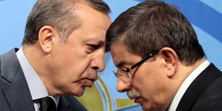 Νταβούτογλου κόμμα: O πρώην πρωθυπουργός της Τουρκίας «απειλεί» τον Ερντογάν