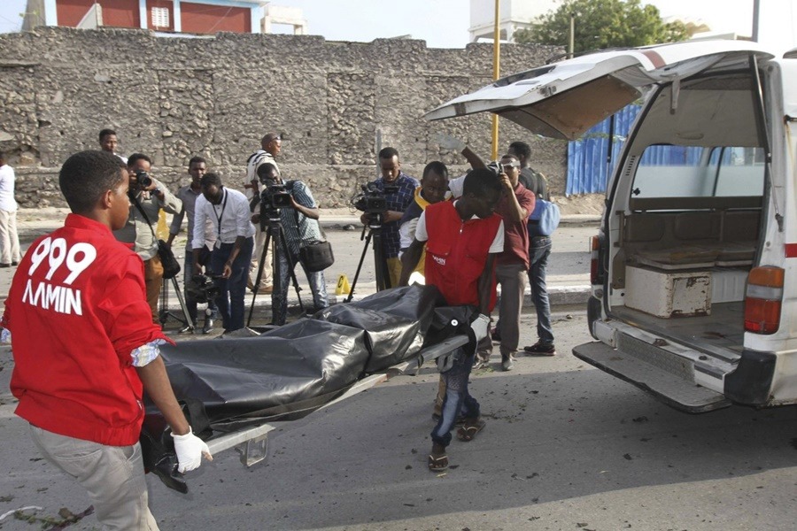 Έκρηξη βόμβας σε αυτοκίνητο: Φονικό χτύπημα στην Σομαλία