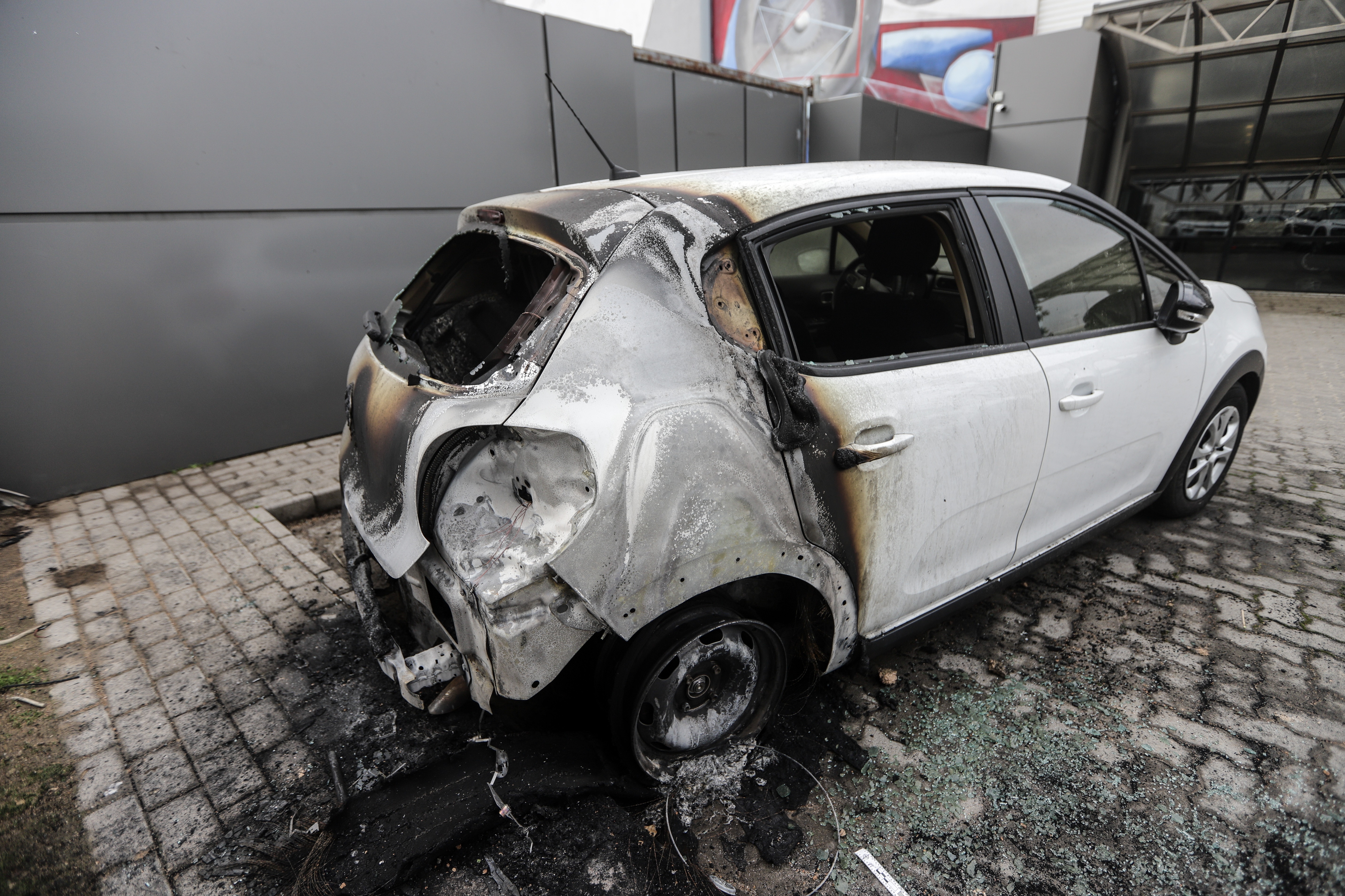 Εμπρησμοί αυτοκινήτων Αιγάλεω: Eπίθεση σε τρία οχήματα