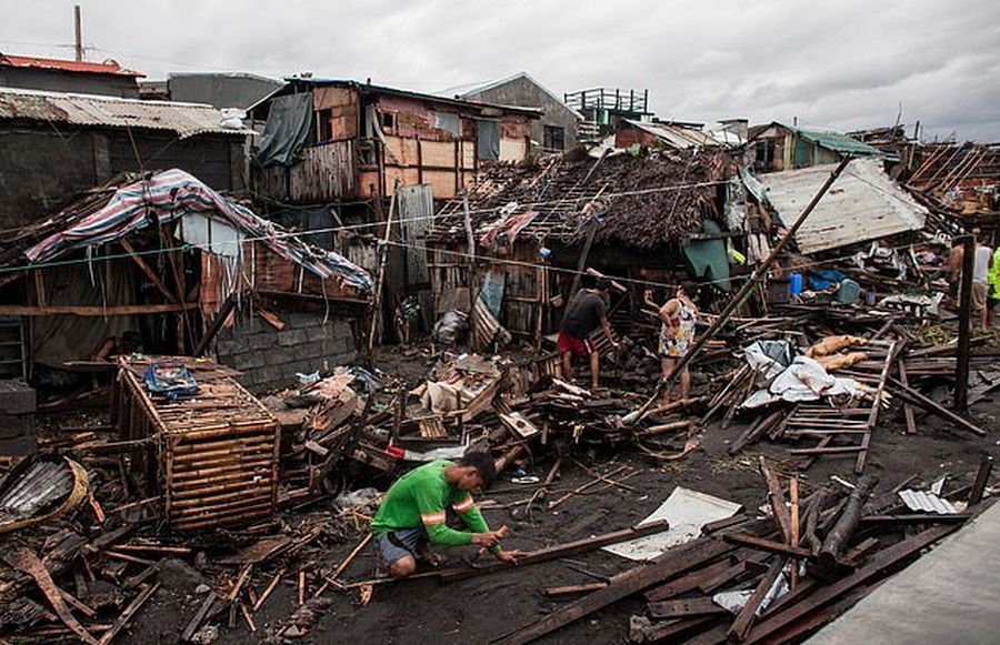 Φιλιππίνες – τυφώνας Καμούρι: Τρεις νεκροί από το πέρασμα του