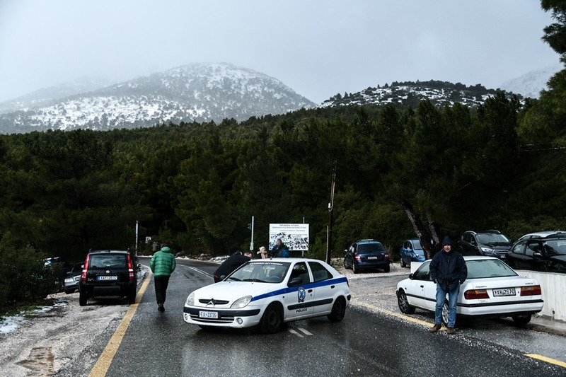 Καιρός τώρα: Η κακοκαιρία “Ζηνοβία” σφυροκοπά τη χώρα – Πιο έντονα φαινόμενα από το βράδυ