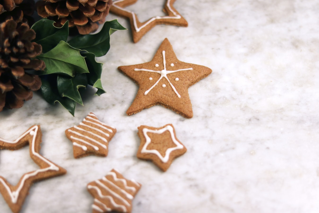 Έυκολα μπισκότα gingerbread: Συνταγή για τα παραδοσιακά χριστουγεννιάτικα μπισκότα